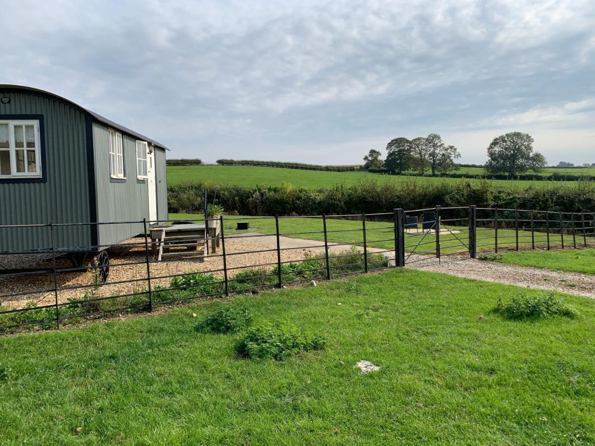 Вилла Weatherhead Farm Shepherds Hut Бакингем Экстерьер фото