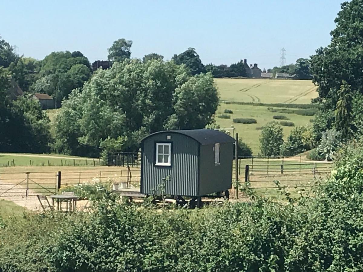 Вилла Weatherhead Farm Shepherds Hut Бакингем Экстерьер фото
